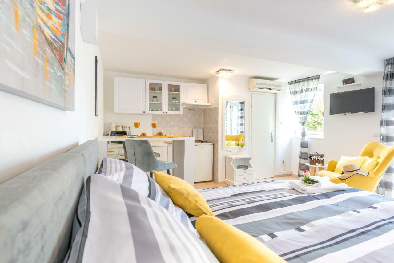 Apartma Luna *