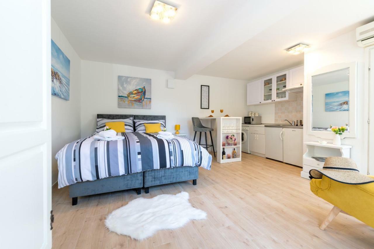 Apartma Luna *